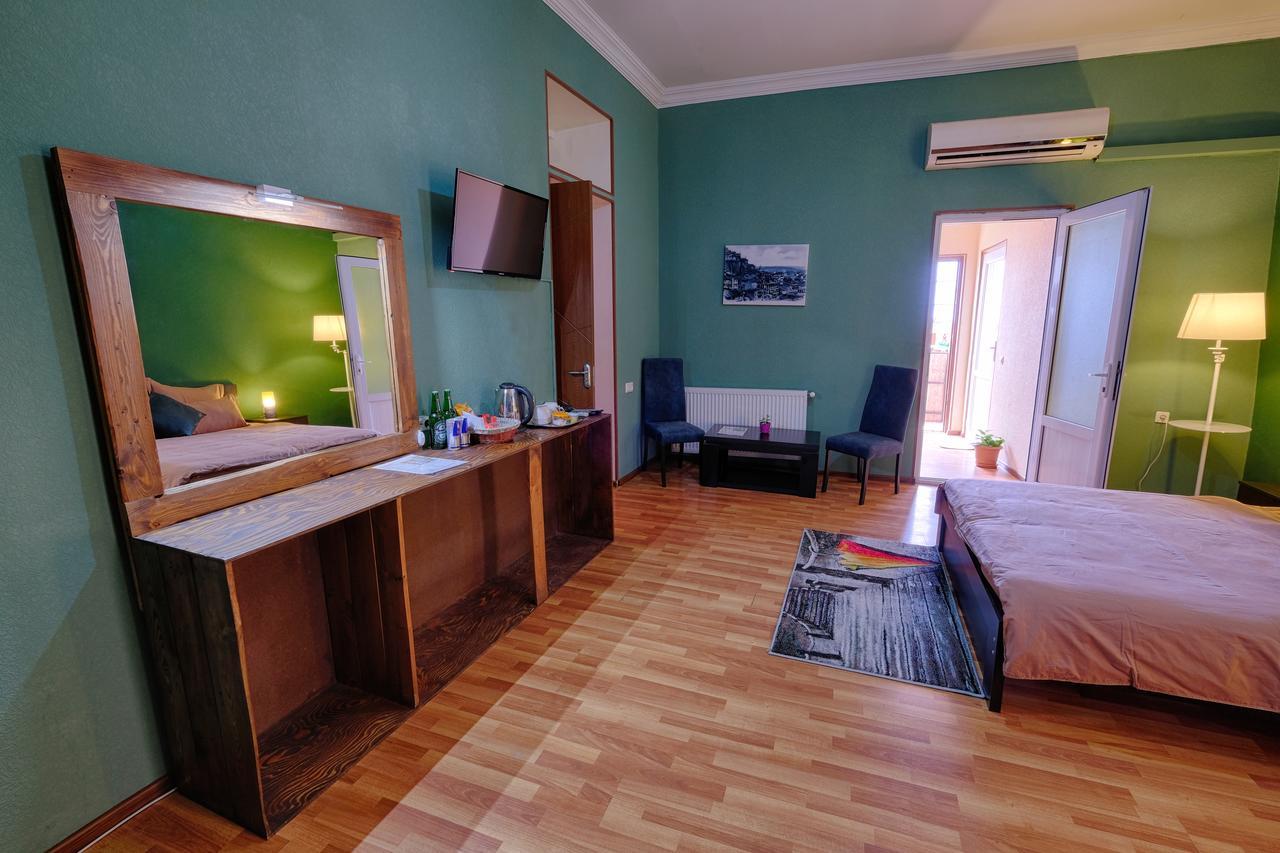 Euphoria Inn Τυφλίδα Εξωτερικό φωτογραφία